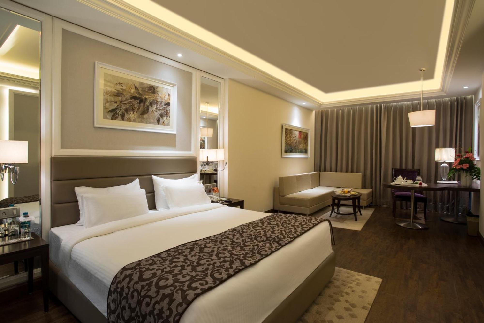 Singhania Sarovar Portico Rāipur Exteriör bild