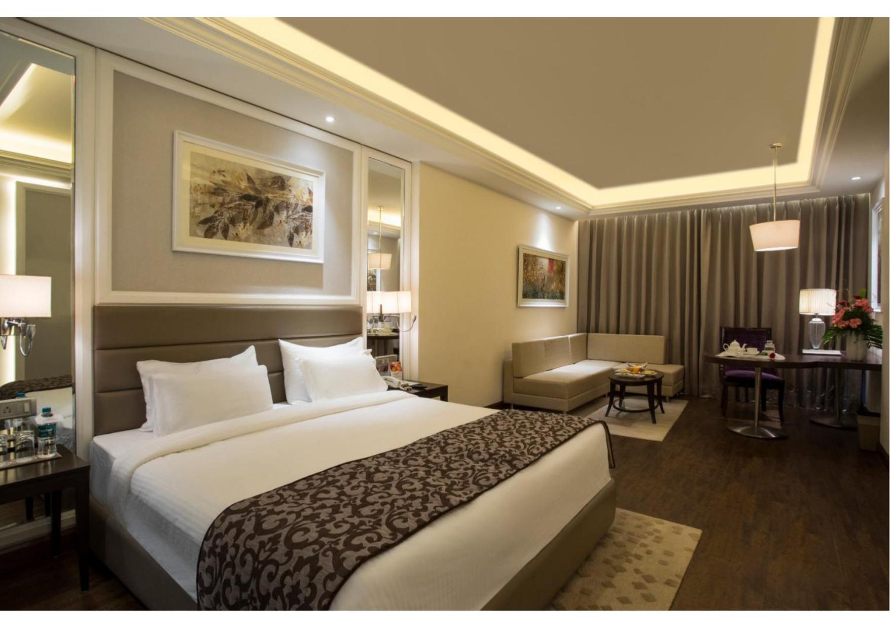 Singhania Sarovar Portico Rāipur Exteriör bild