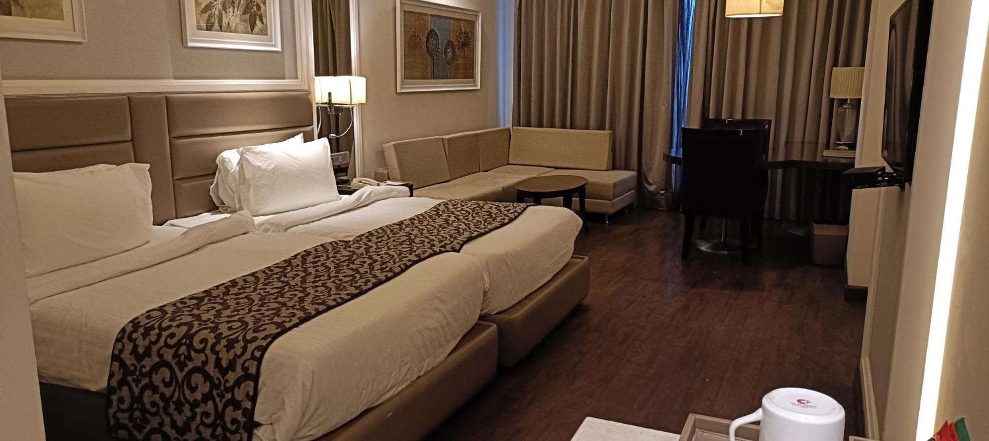 Singhania Sarovar Portico Rāipur Exteriör bild